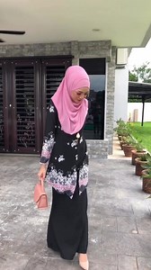 32K views · 425 reactions | Aaaa.. Cantik nyaaa , gewam nyaa!  Agak2 u ols ada berapa color kurung letops ni?  Untuk pembelian Nayla, u ols boleh direct terus ke Website NFH!  https://nfhboutiquegallery.com | NFH Boutique Gallery | Facebook
