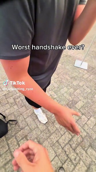 The Most Awkward Handshake Moment Ever Recorded