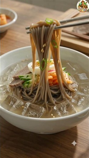 Naengmyeon (냉면) | Korea's Refreshing Cold Buckwheat Noodles 🍜🧊🇰🇷