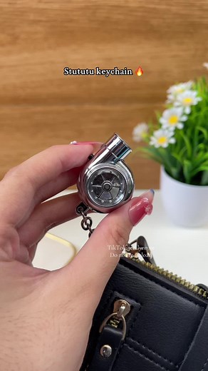 Turbo Keychain: Upgrade Your Keyring Style!