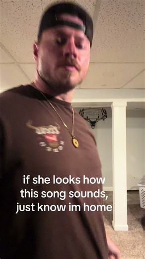 If She Looks How This Song Sounds — Short Audio Meme