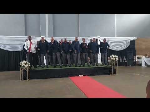 JTG Gospel Choir - Ho Lefifi (Feat. Thembisile Katshwa), live in Sebokeng