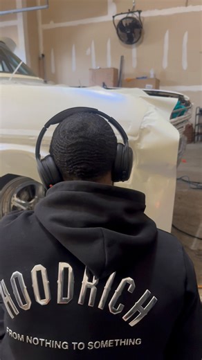 Full wrap in progress gloss white blue pearl Gorilla Wraps stay linked in for finished wrap and book your appointments now !!!! #everyonehighlightsfollowers #trending #wraps #pearlblue #wrappedcars #working @everyone | C-Bo E Bowman