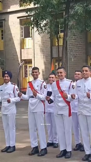 Nda_ki_duniya on Instagram: "NDA Cadets ⚔️🇮🇳 . Follow 👊🏻:@nda_ki_duniya . . . . . #defence #nda #nationaldefenceacademy #viral #trending"