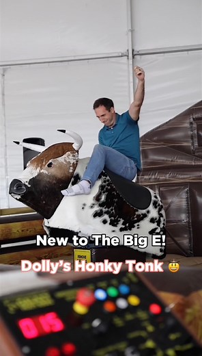 NEW to #TheBigE 🤠 Enjoy a taste of Nashville at Dolly’s Honky Tonk, sponsored by Boot Barn, near Gate 7! | The Big E