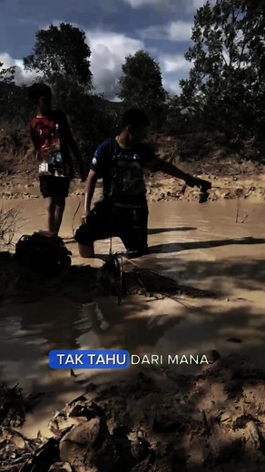 Cinematic Remote-Controlled 4X4 Off-Road Action