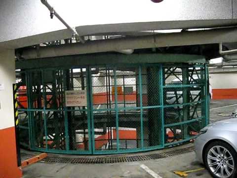 A Rare Rotating Car Elevator 日本に1台！回転式エレベーター