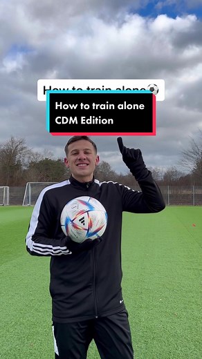 Defensive Midfielder Solo Training: Tips & Drills