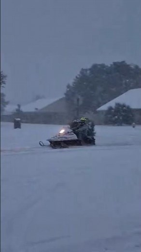 POLARIS TRIPLE XCR 600 SNOW STORM IN FLORIDA crank it up