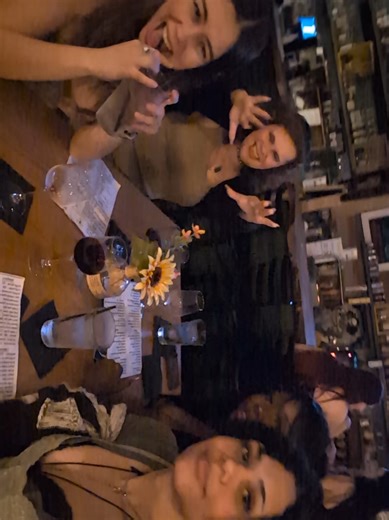 drinks w the girls ^v^ #girlsnightout