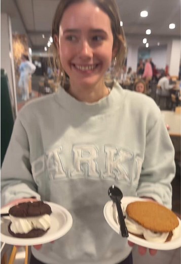 #mukbang #icecream #icecreamsandwich #unch