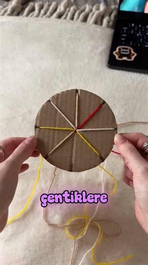 💖 The Cutest Friendship Bracelet Made with Cardboard! #braceletmaking #diy #diybracelet