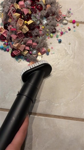 Testing Mic Placements for ASMR Vacuuming