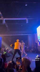 A video of Yo Maps refusing to accept a bottle of water from a man has sparked widespread debate on social media. Some people are speculating that the water might have been poisoned, expressing relief that the iconic artist avoided potential harm. On the other hand, others believe the man could be part of Yo Maps' team, suggesting there was no malicious intent and the artist simply didn't feel like taking the water. The incident has left fans divided, with varying interpretations of the situatio