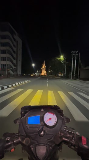 Y.A 𓅓 on Instagram: "Hawassa at night"