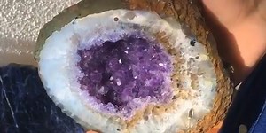 People are going crazy for geodes right now—here's how they form
