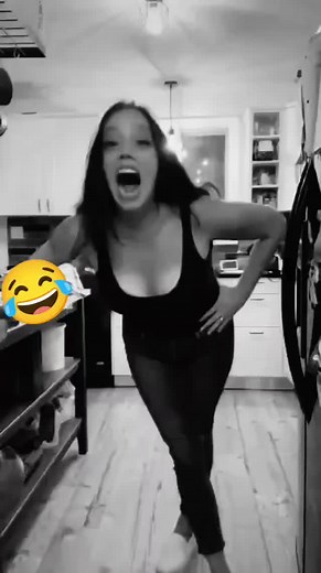 This is one of my fav videos of all time! Girls night, too many drinks and a terrible bestie who eggs you on! these burps are epic but the last one is a personal fav! 🤣🫣🤣👑😏 #burps #burp #burping #funnymoments #funny #gross #mindyobusiness #goodtimenotalongtime