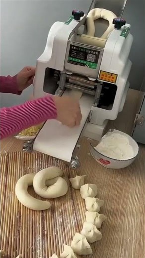 The easiest-to-use mini flour mill for making all kinds of cakes.#tools #viralvideo