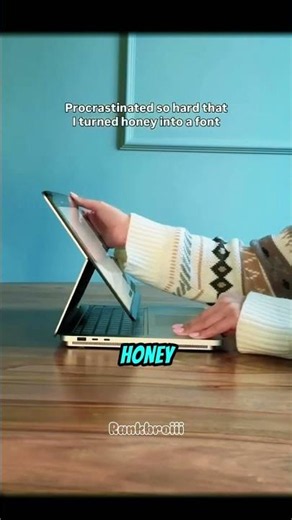 How to Turn Real Honey Into a Font! 🎨✨#short