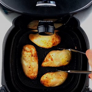 RECIPE: https://weelicious.com/air-fryer-lemon-chicken/ You guys know I’ve been OBSESSED with my Air Fryer! This Air Fryer Preserved Lemon Chicken uses homemade preserved lemons which are super easy to make, last forever, and add tons of bright flavor to just about everything! | weelicious | Facebook
