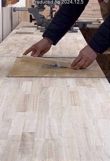 DIY Router Plate Project for Woodworking Tables