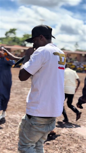 Alienskin Performs at Kitebi Secondary School