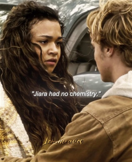 #JIARA | think again cause wdym? i think they had some of the best tension on the show and showed a realistic “friends to lovers” dynamic so well🤷🏼‍♀️ team jiara always. as much as i don’t agree with people saying they were better as JUST friends, they did have a very strong bond from the beginning which was highlighted from the very first episode. #jiaraedit #jjmaybank #outerbanksedit #fyp goviral JJ and Kiara, JJ and Kie, Madison Bailey, Rudy Pankow, Kiara carrera