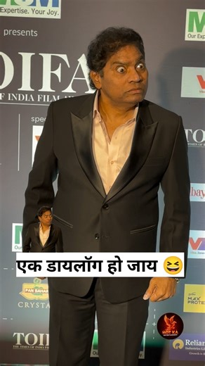 Comedy ho toh Johnny-style ho😆#sorts #ytshorts #johnnylever #comedy #viralvideo #hotkaentertainment