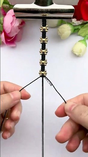 Very beautiful hand braiding method, both men and women like it