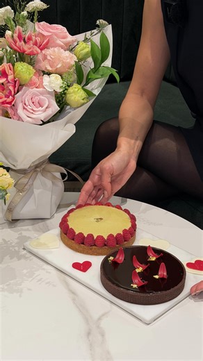 Amanda Strang | Flakes & Layers x Fleuria 14 Jan - 14 February Valentine’s Day! 💕 📍Fleuria Fleuriste & Café Shop 143, Level 1, Pacific Place Mall 88... | Instagram