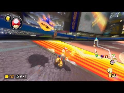 You Can Avoid Blue Shells with a Mushroom in Mario Kart 8 Deluxe