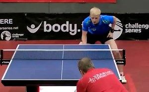 【乒乓球】 反手剌(lá) / 草莓拧~