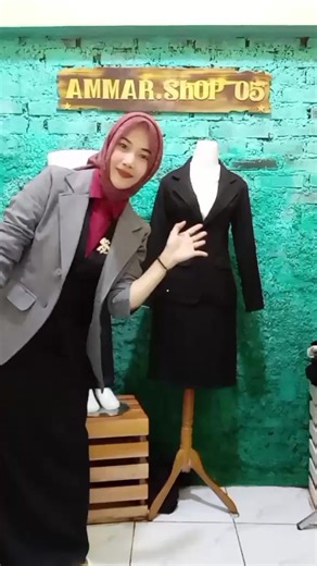 Stylish Women's Blazer and Pants Outfits