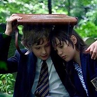 ＜歌詞和訳＞First of May(若葉のころ) – Bee Gees　曲の解説と意味も | LyricList (りりっくりすと)