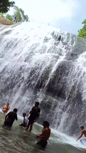 1.1M views · 1.8K reactions | Beautiful Place #keralatourism #beauty #tripp #idukki #anayadikuth #nature #kerala | Jubin Kuttiyani | Facebook