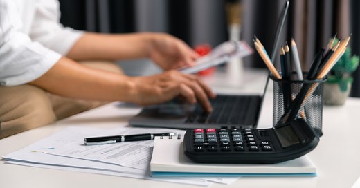 15 Work-From-Home Jobs That Pay at Least $20 an Hour