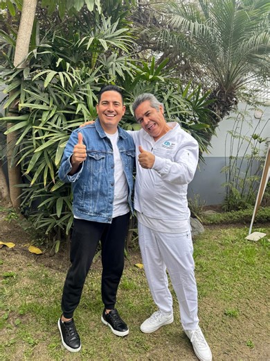 PEDRO LOLI cantante del GRUPO 5 se opero los ojos con el Método OJOS LÁSER 🇵🇪 ᴄɪʀᴜɢíᴀꜱ ᴘᴀʀᴀ ɴᴏ ᴜꜱᴀʀ ʟᴇɴᴛᴇꜱ 👓ʏ ᴄᴀᴛᴀʀᴀᴛᴀ 👨‍⚕️Ú𝗇𝗂𝖼𝗈𝗌 𝖼𝗈𝗇 𝟧 𝖾𝗌𝗍𝗋𝖾𝗅𝗅𝖺𝗌 𝖾𝗇 𝖥𝖺𝖼𝖾𝖻𝗈𝗈𝗄 𝗒 𝖦𝗈𝗈𝗀𝗅𝖾 𝖼𝗈𝗇 𝗆𝗂𝗅𝖾𝗌 𝖽𝖾 𝗈𝗉𝗂𝗇𝗂𝗈𝗇𝖾𝗌 𝖻𝗎𝖾𝗇𝖺𝗌.👩‍⚕️ 👓𝑴á𝒔 𝒅𝒆 𝟐,𝟎𝟎𝟎 𝒕𝒆𝒔𝒕𝒊𝒎𝒐𝒏𝒊𝒐𝒔 𝒆𝒏 𝒀𝒐𝒖𝒕𝒖𝒃𝒆. 𝑴á𝒔 𝒅𝒆 𝟑𝟓,𝟎𝟎𝟎 𝒐𝒋𝒐𝒔 𝒐𝒑𝒆𝒓𝒂𝒅𝒐𝒔. 👀𝖤𝗅 𝖣𝗋. 𝖮𝗃𝗈𝗌 𝖫á𝗌𝖾𝗋 "𝙀𝙡 𝙢𝙖𝙜𝙤 𝙙𝙚 𝙡𝙖 𝙘𝙞𝙧𝙪𝙜í𝙖", 𝗎𝗇 𝗈𝖿𝗍𝖺𝗅𝗆𝗈𝗅ó𝗀𝗈 𝗁á𝖻𝗂𝗅 𝖼𝗈𝗇