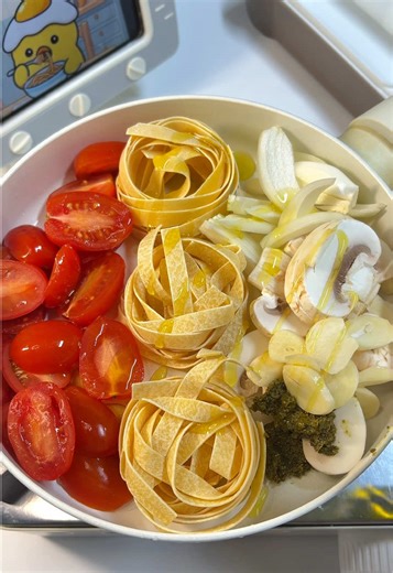 One-Pan Tomato Basil Pasta Recipe for Easy Lunch