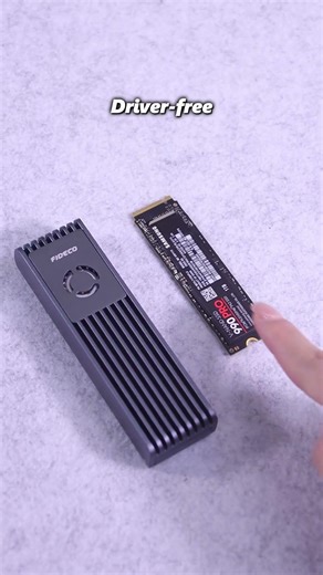 Driver-free & instantly ready. With 10Gbps transfer, large files move in a blink. ✨