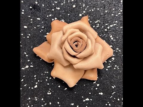 Making a leather rose