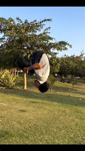 Front Flip Tutorial vipin Freerunner #parkour#acrobatics#gymnastics#tricking#capoeira#flips#bboy