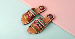 Online specialization course - Specialization in Handmade Footwear: Design, create and launch your product (Domestika)