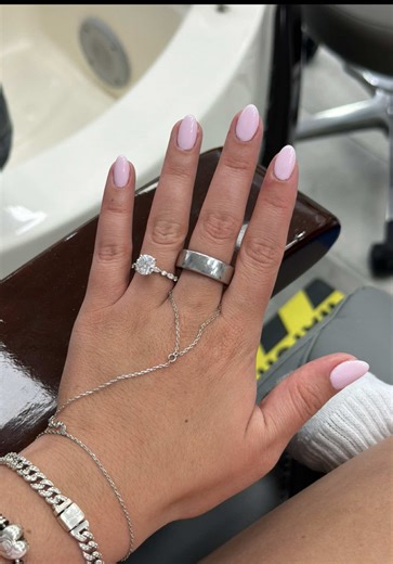 Ballet Pink Nail Day with DND Gel