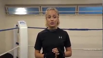 On part à la découverte de la boxe anglaise, avec Ambrine Zitouni, membre de l'équipe de France et résidente à l'INSEP ! 🥊 | Decathlon France