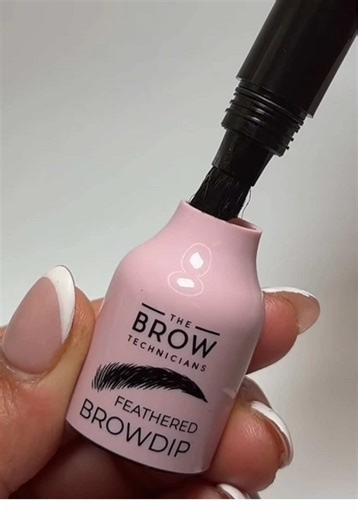 Have you tried our new 2-in-1 Angled Brush & Dip? ✨ The perfect brow essential for a feathered, fuller brow look. Featuring an angled brush with hundreds of bristles, it creates realistic, microbladed-effect strokes in seconds. Waterproof, smudge-proof and long-lasting with up to 18-hour hold 🛍️ shop now www.thebrowtechnicians.com #eyebrows #eyebrow #brow #browsonfleek #thebrowtechnicians
