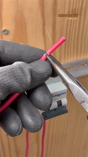How to Connect Wires to a Circuit Breaker: Safely and Securely