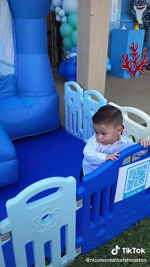 Baby shark 1st birthday party #bahyshark #eventdecor #partydecorator #houstonevents #partyplanning #kidsparty #1stbirthday
