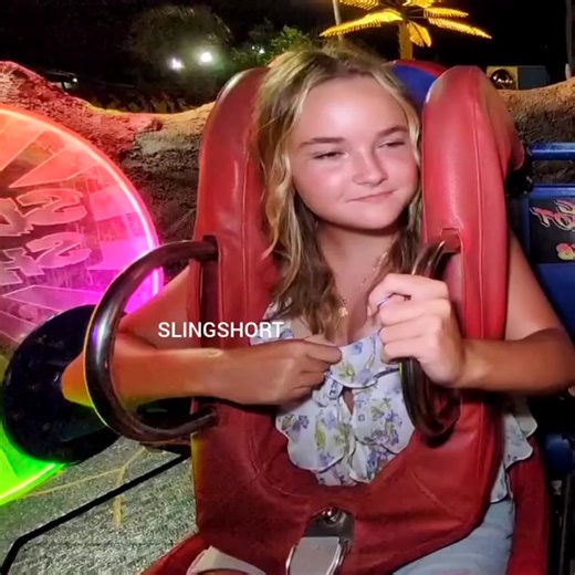 POP OUT Amazing girl sling ride reaction #slingshot #slingshotride #america | Stay Happy