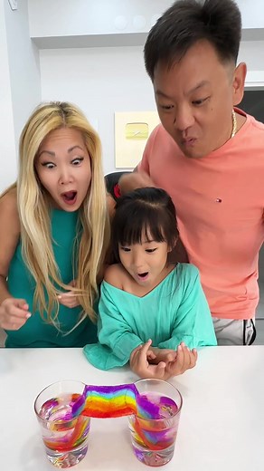 Leonata Family Rainbow Tutorial: Creating Rainbow Clouds with a Sponge