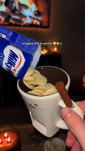 Hey guys! 👋 I just have to share this amazing fondue set with you! 🎉 It's like a little piece of kitchen magic that brings so much fun and joy to any occasion. 😍 The versatility of this set is mind - blowing! You can melt all sorts of things, from chocolate to cheese, and even wax and candy. 🤩 It's perfect for family gatherings, parties, or just a cozy night in with your loved ones. The craftsmanship is top - notch, with a beautiful design that adds an elegant touch to your table. And it's s